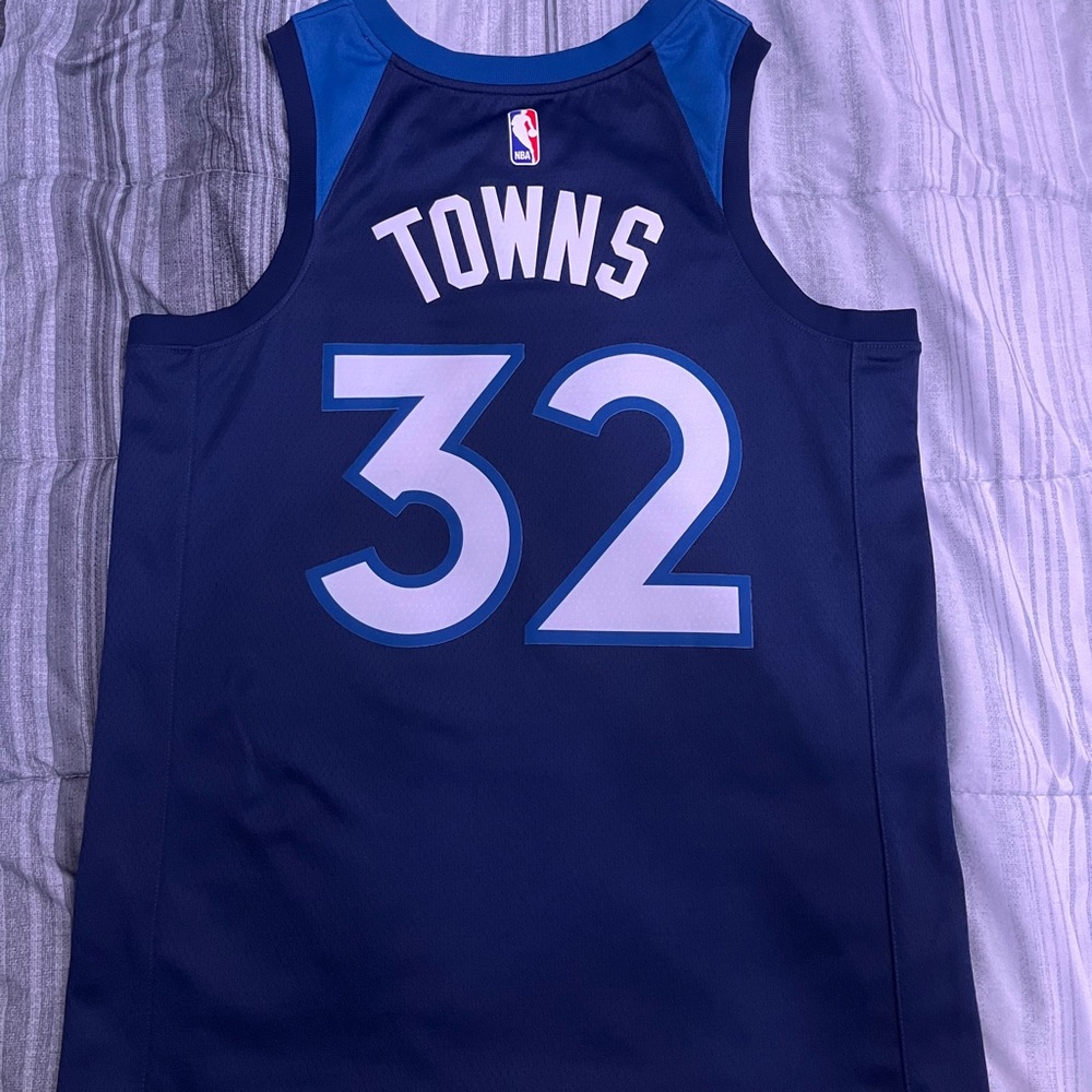 Minnesota Timberwolves Karl-Anthony Towns #32 Jersey